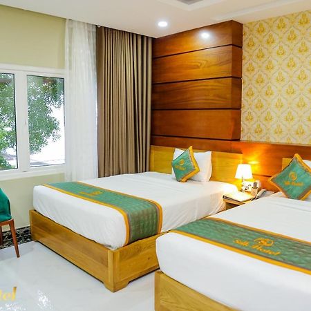 Silk Hotel Ho Chi Minh City Exterior photo