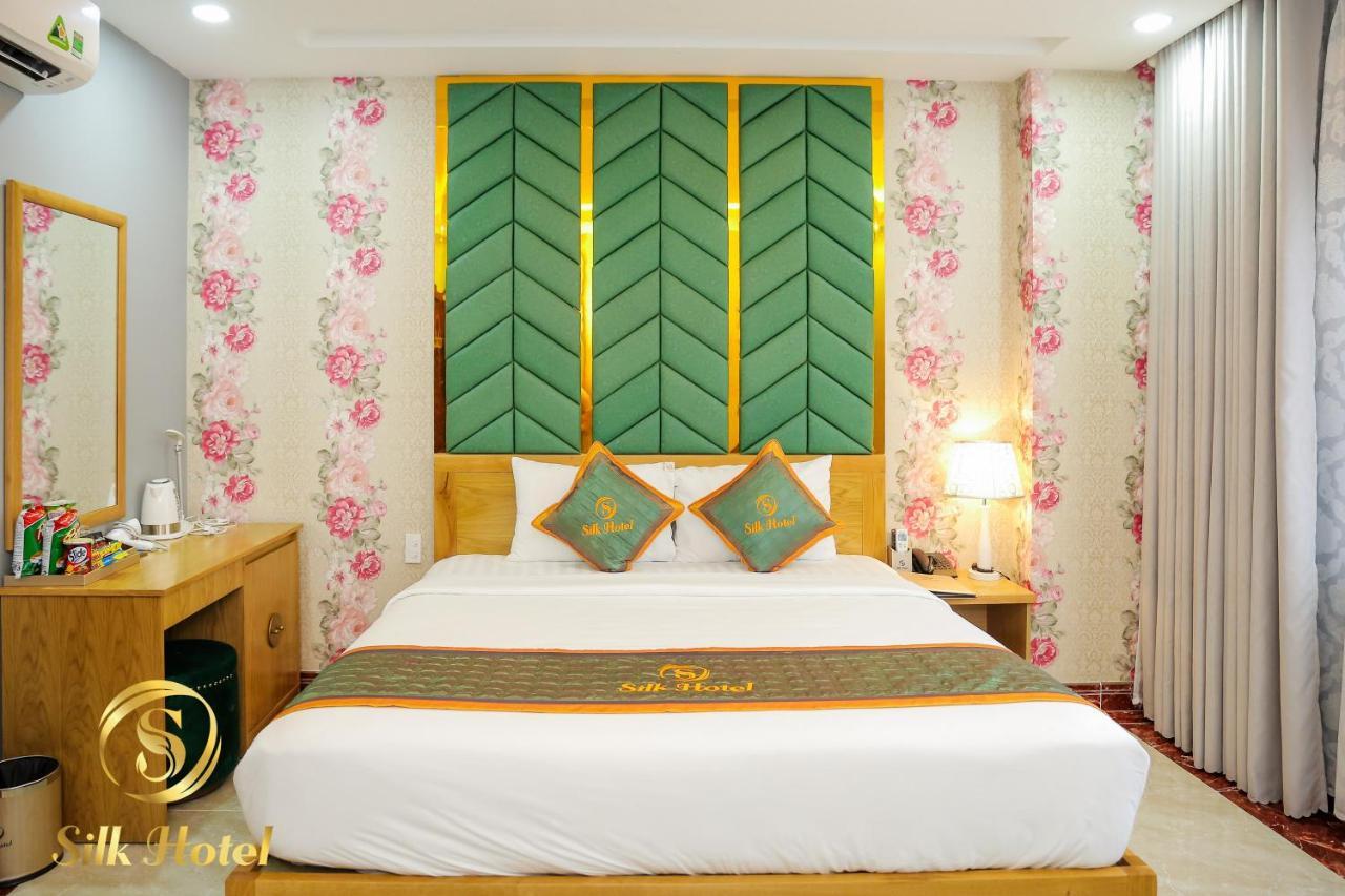 Silk Hotel Ho Chi Minh City Exterior photo